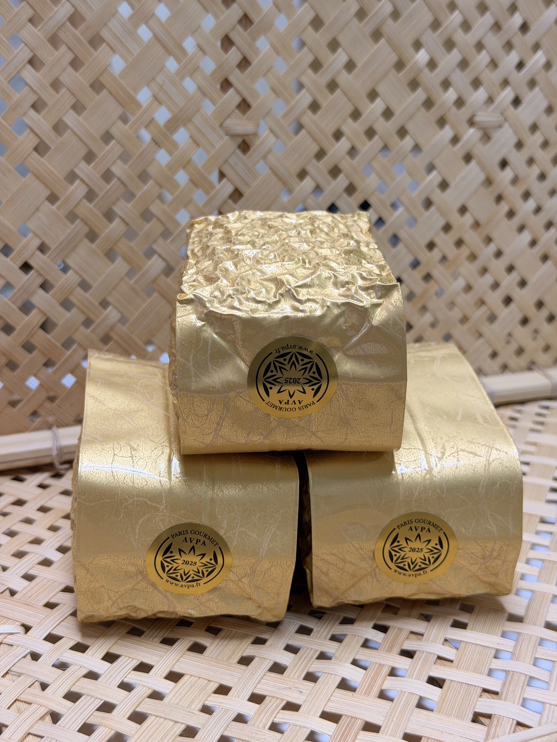 雪見高山茶 XUE JIAN OOLONG TEA:我們相信,台灣真正的精品,始於山林之間 - 雪見高山茶 XUE JIAN OOLONG TEA 風土筆記